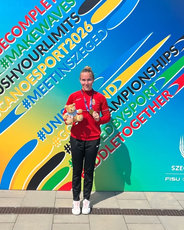 Kis-Batka Imola Johanna finished the Championships with two gold medals and one bronze medal. (Photos: Szalmás Péter / Hungarian Canoe-Kayak Federation)